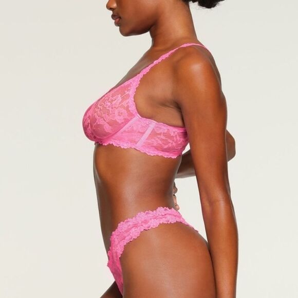 NWT SKIMS Stretch Lace Intimates Underwire Scoop Pink Sexy Lingerie Sheer Bra - Picture 3 of 7